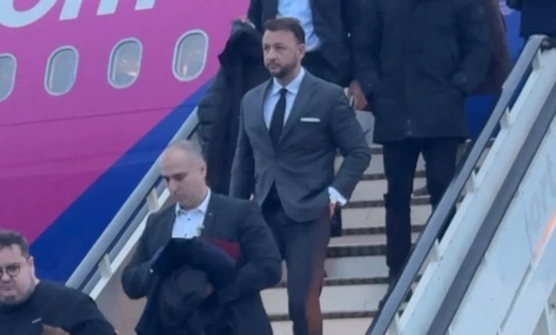 Minister nechal limuzínu doma a šup do Košíc komerčnou linkou