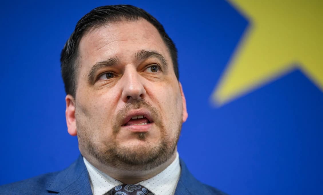 Hlásna trúba Naďových Demokratov Zdechovský už vyplakáva v EP