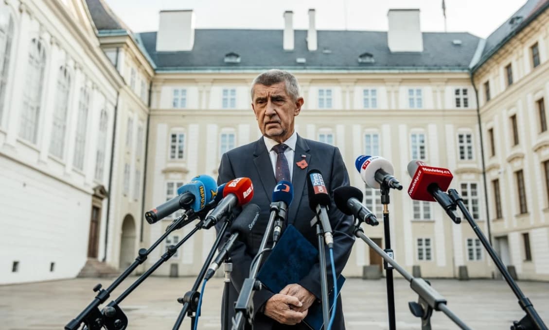 Česká republika nepredá svoje lietadlá Ukrajine, tvrdí premiér