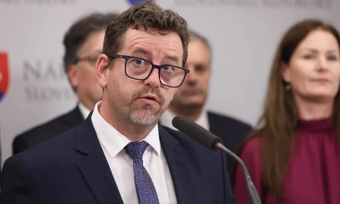 Koniec kariéry! Poslanec Šmilňák, ktorý šoféroval opitý odchádza