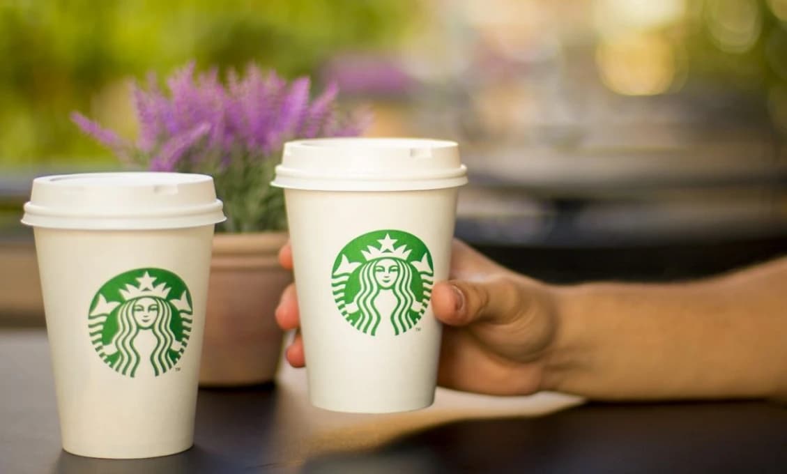 Pijete kávy Starbucks? Toto by vás mohlo zaujímať (VIDEO)