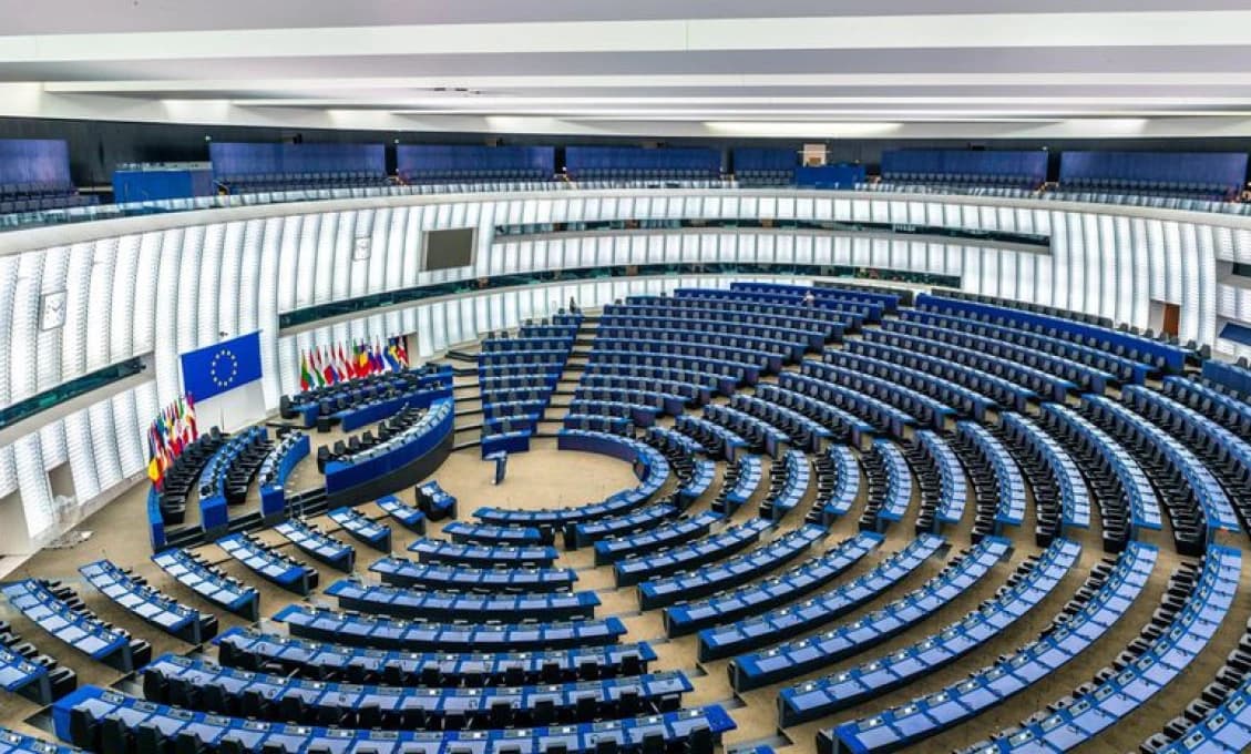 ODPADNETE! Opozícia v EP preprierala naše špinavé prádlo. TÍ ALE DOSTALI! (VIDEO)