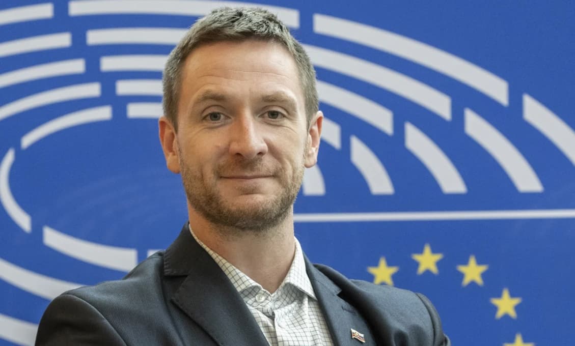 Uhrík chce novú vládu bez starých kauz! Republika rokovala s SNS: Vlasteneckí primátori a starostovia na prvom mieste