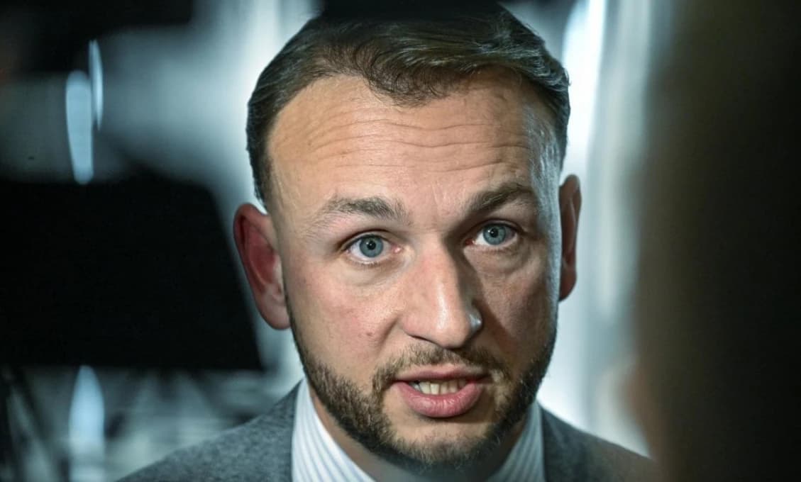 Šutaj Eštok: Je mi ľúto, že pred diplomaciou dostali prednosť zbrane