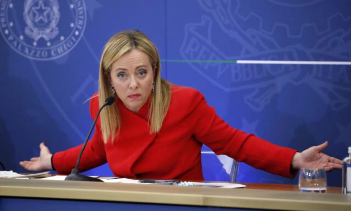 Taliansko: Po Meloniovej výzve odstúpila ministerka cestovného ruchu