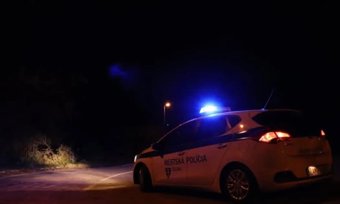 VEČERNÁ ŽILINA POD TLAKOM: Večerné prechádzky sa menia na nočnú moru, varovanie pred gangmi v uliciach!