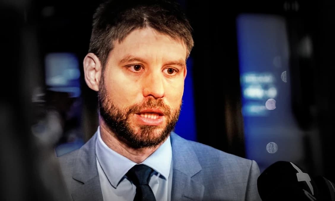 Michal ŠIMEČKA MÁ PROBLÉM. Väčší, ako si myslí. Nejde pritom vôbec o mamu Martu