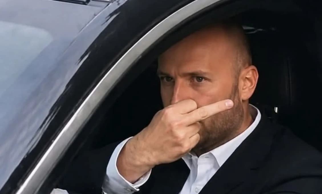 Jarov prostredník občanom, spolustraníkom a donorom