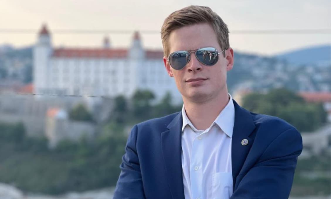 VRCHOL! Naozaj TOTO dovolíme propagandistovi Púchovskému? (VIDEO)