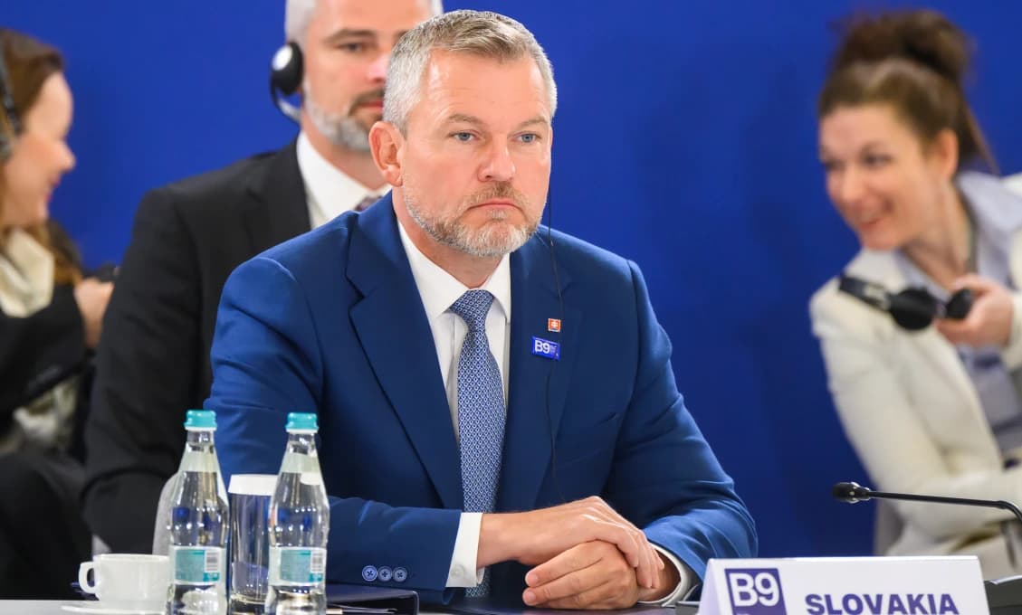 Prezident Pellegrini reaguje na útok blízko hraníc SR. Potvrdil urgentnosť témy zmeny zákona o OS SR