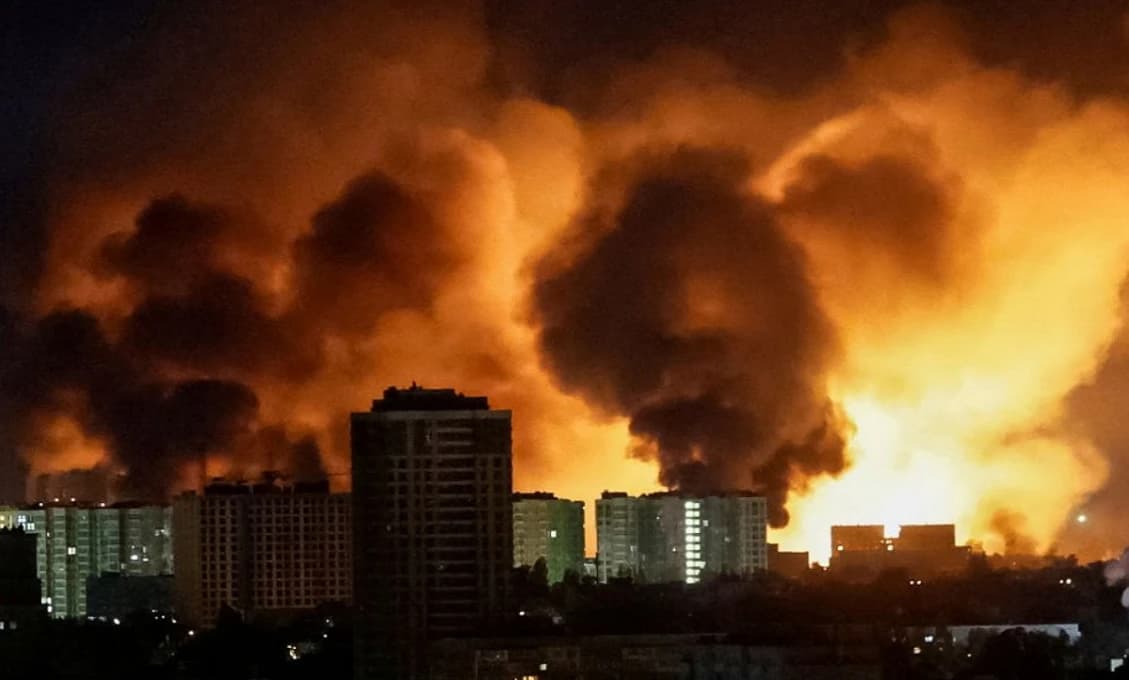Aký zásah! Priamo do Zelenského tajného bunkra: Najväčší úder v celej ŠVO. V Kyjeve „ohnivé tornádo“