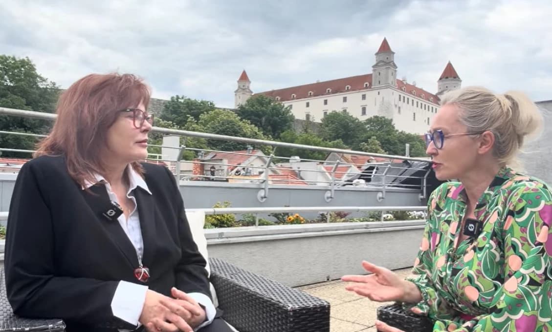 Belousovová: Šimečka by 'kladivom na korupciu' mal vycápať svoju rodinu a dať sebe po hlave (VIDEO)