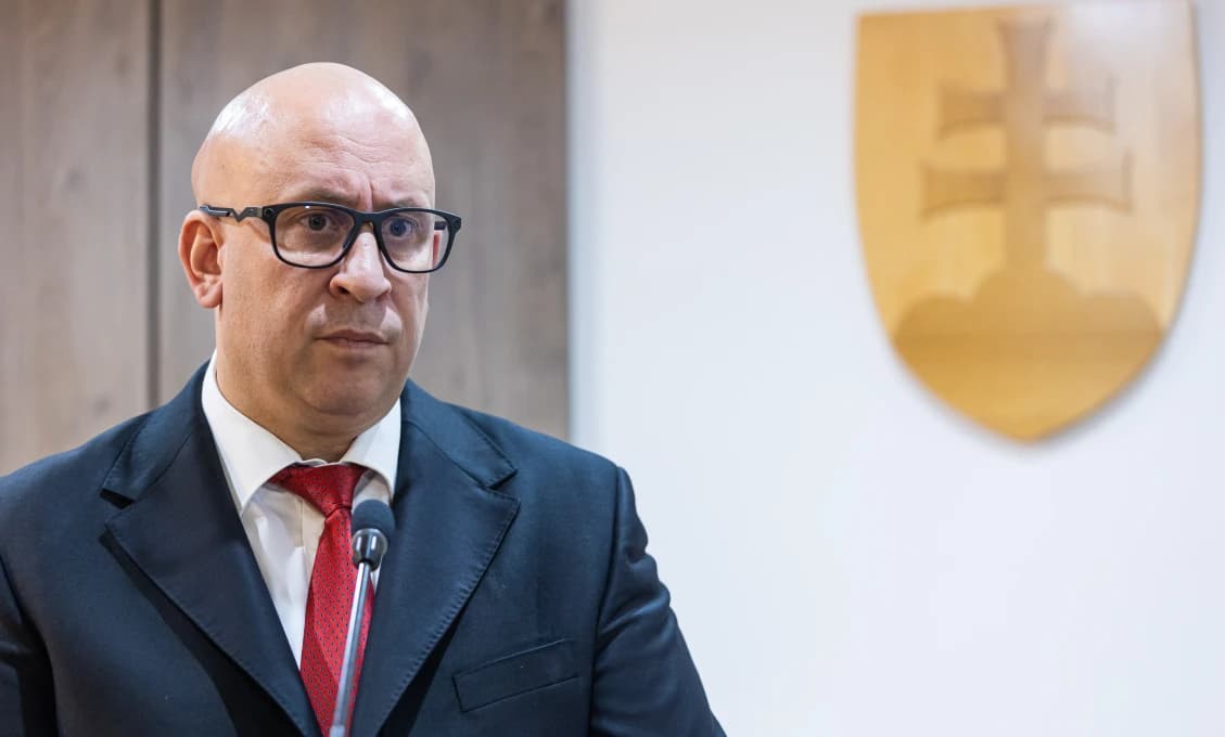 Minister dopravy SR Jozef Ráž vážne zvažuje kandidatúru na primátora Bratislavy