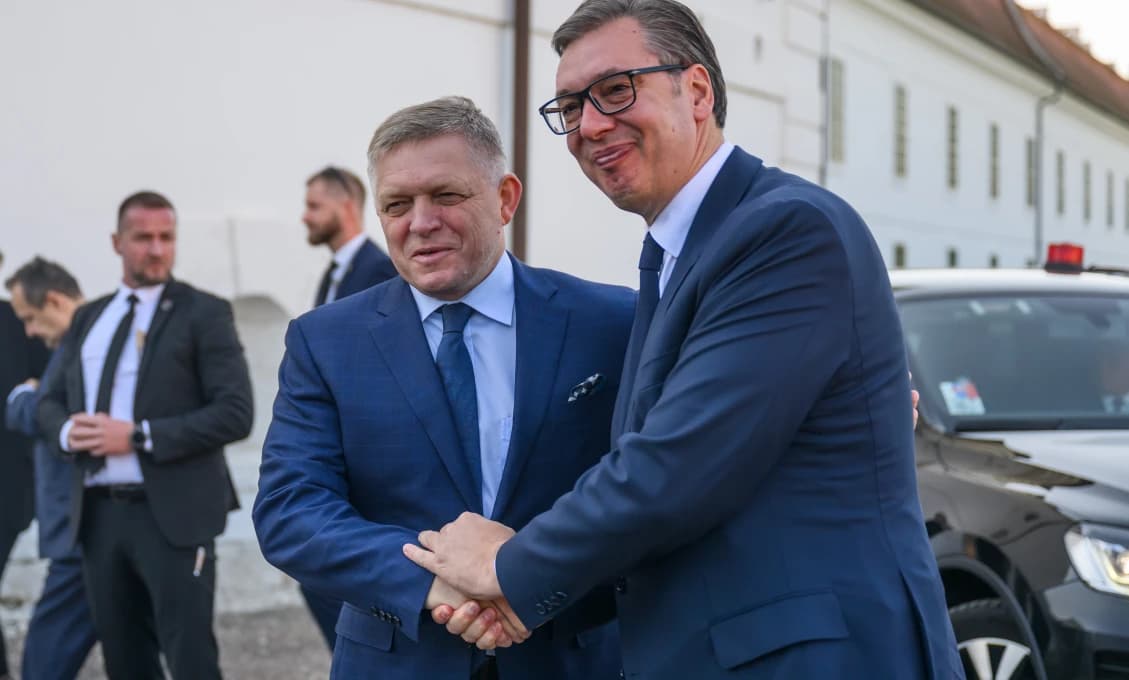 Srbský prezident sa Tarabovi poďakoval za podporu SR, Fica pozýva na návštevu