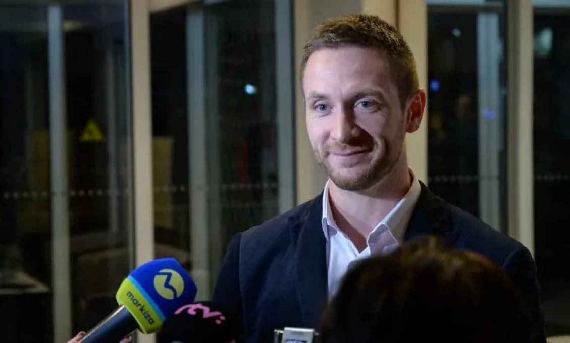 Uhrík u prezidenta: PROGRESÍVCI UŠLI! PO DEBAKLI V TV JOJ PLAČÚ DOMA (VIDEO)