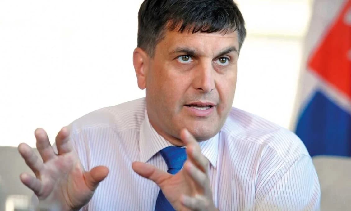 Ondruš: Signály o snahách revidovať výsledky 2. svetovej vojny pribúdajú aj v EP