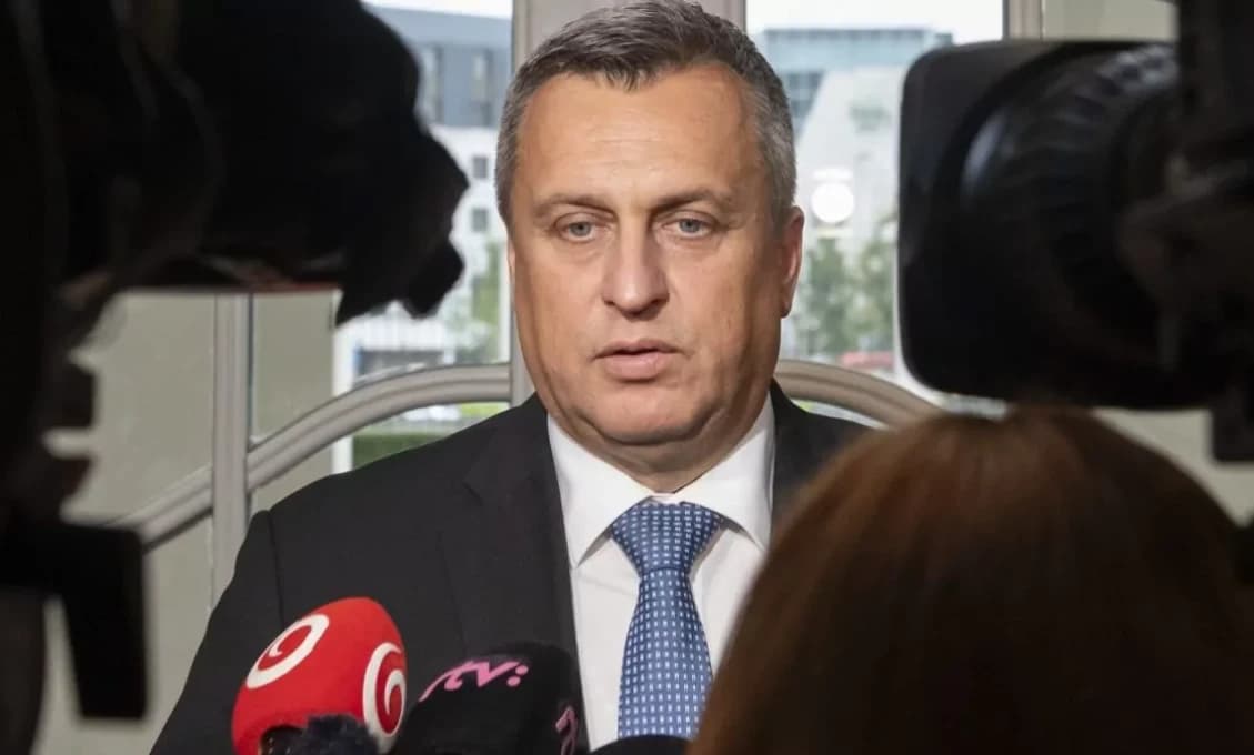 Zbytočne zabíjajú čas! Schôdza o odvolávaní Tarabu je zbytočná, už je to týždeň vyriešené, odkázal opozícii Danko