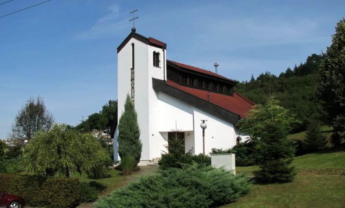 Slávnosť Božieho tela sprevádzajú tradičné procesie ulicami miest