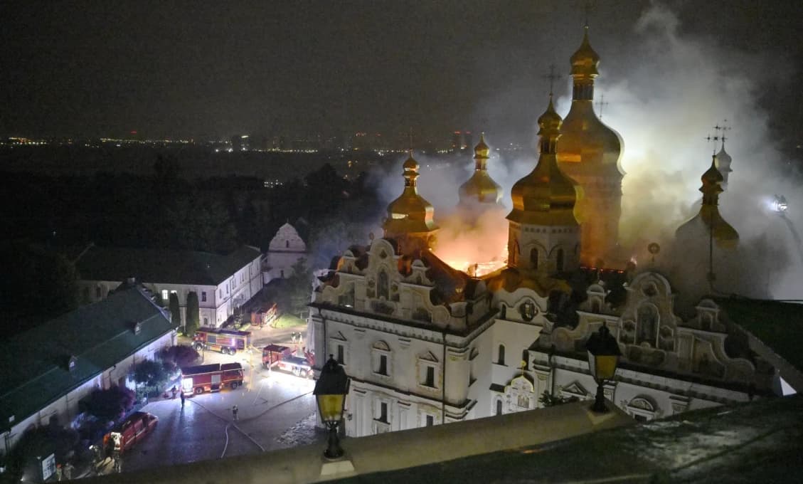 Kyjevsko-pečerská lavra bola zasiahnutá americkým Patriotom z ukrajinských ozbrojených síl! - tvrdí Rusko
