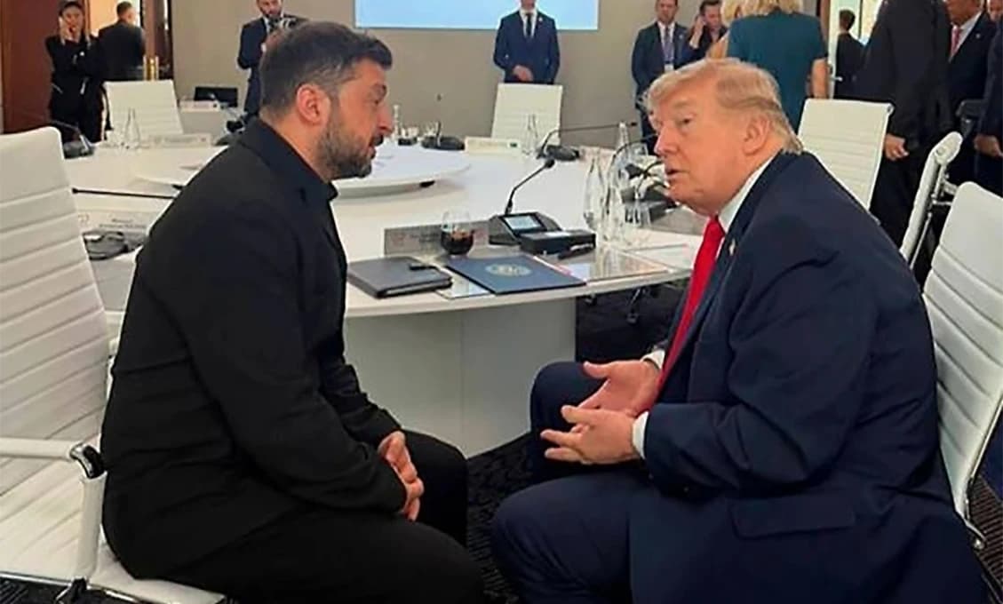 Internet vybuchol! Trump totálne odignoroval Zelenského (VIDEO)