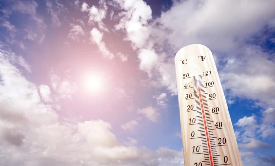 Horúčavy sú tu: Dodržiavajte pitný režim, radia lekári