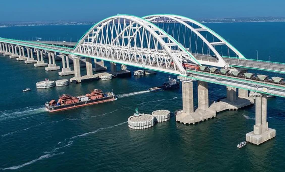 Nočná hrôza na Kryme: Výbuchy, požiare a panika v Kerči!