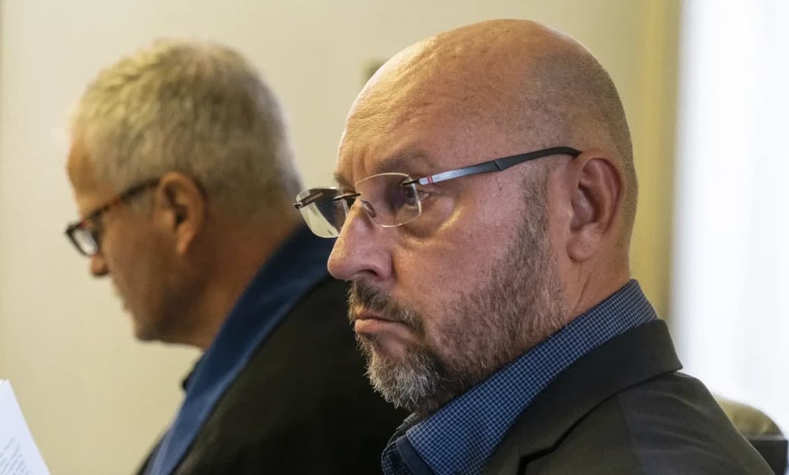 Kauza exšéfa policajných odposluchov pokračuje! Svedok Paksi si zrazu na nič nespomína