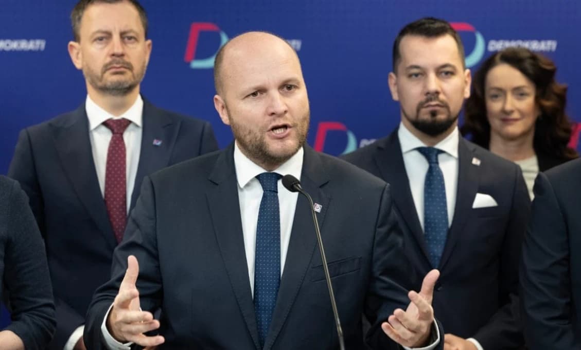 Demokratom sa nepáči daňová kontrola. Naď je vypočúvaný políciou