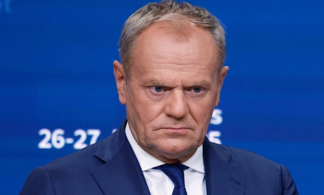 Tusk označil rozhodnutie Zelenského za hlúpe