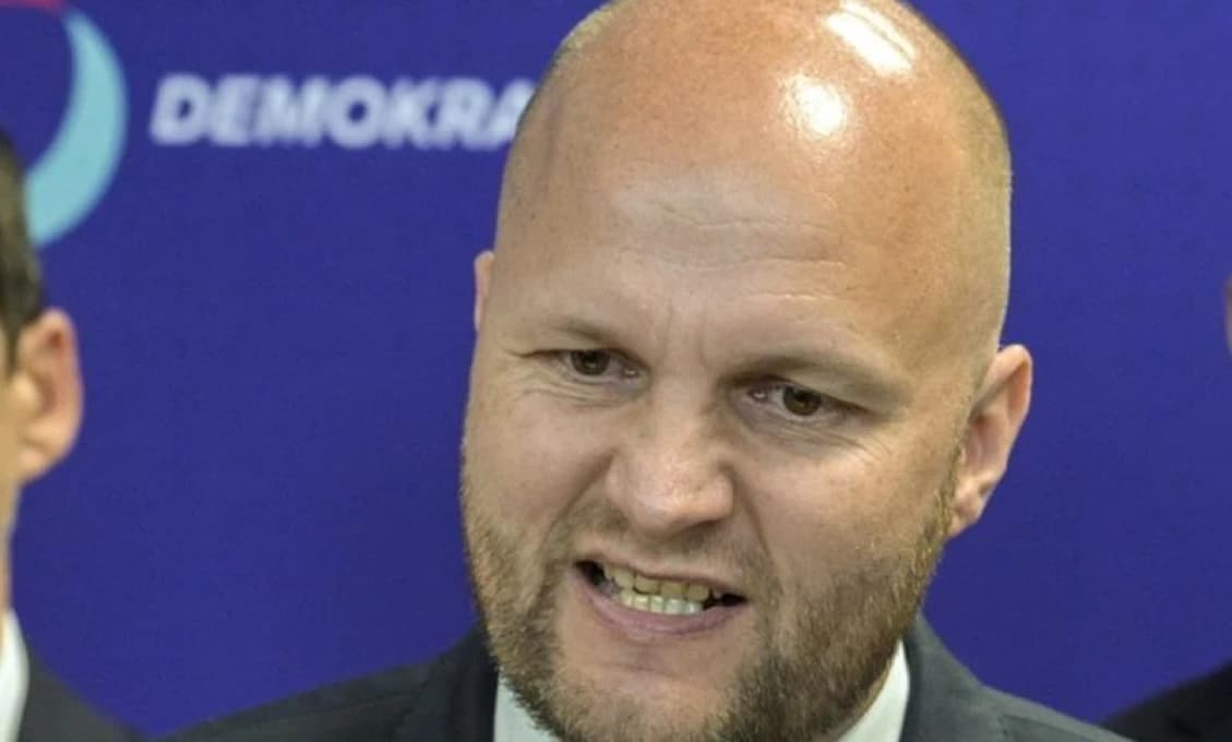Politológ: Naď oklamal vlastných voličov! Žiada vyvodiť zodpovednosť