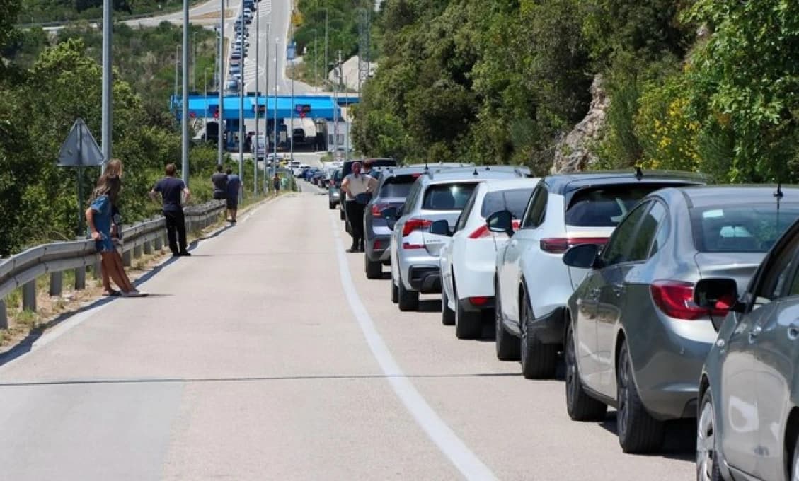 VODIČI, POZOR na dovolenke! V Európe sa rozširujú pruhy pre autá s viacerými pasažiermi