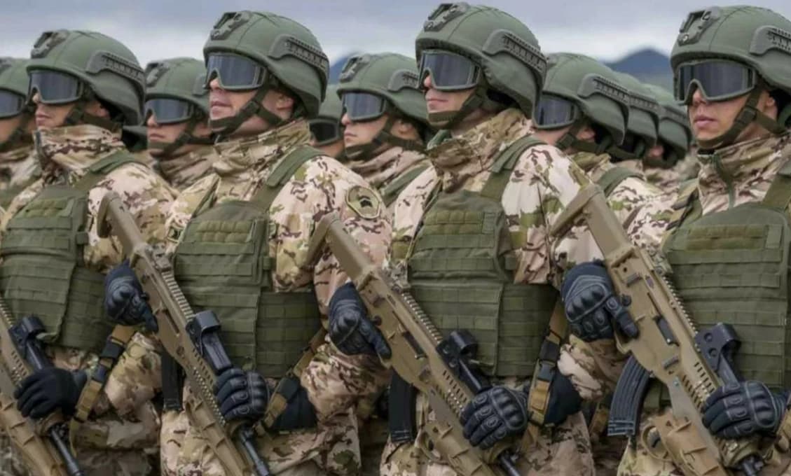 Politico: Krajiny NATO susediace s Ruskom sa začali pripravovať na vojnu