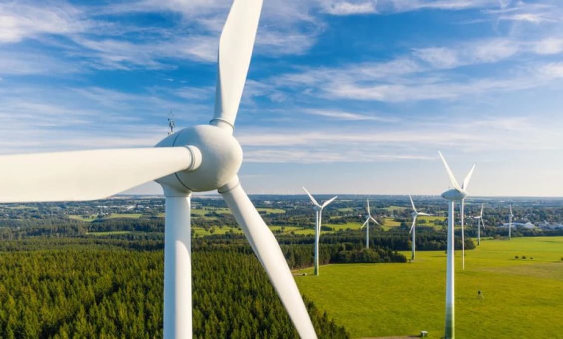 Hnev, obavy a plná sála! Ľudia sa obávajú stoviek veterných turbín