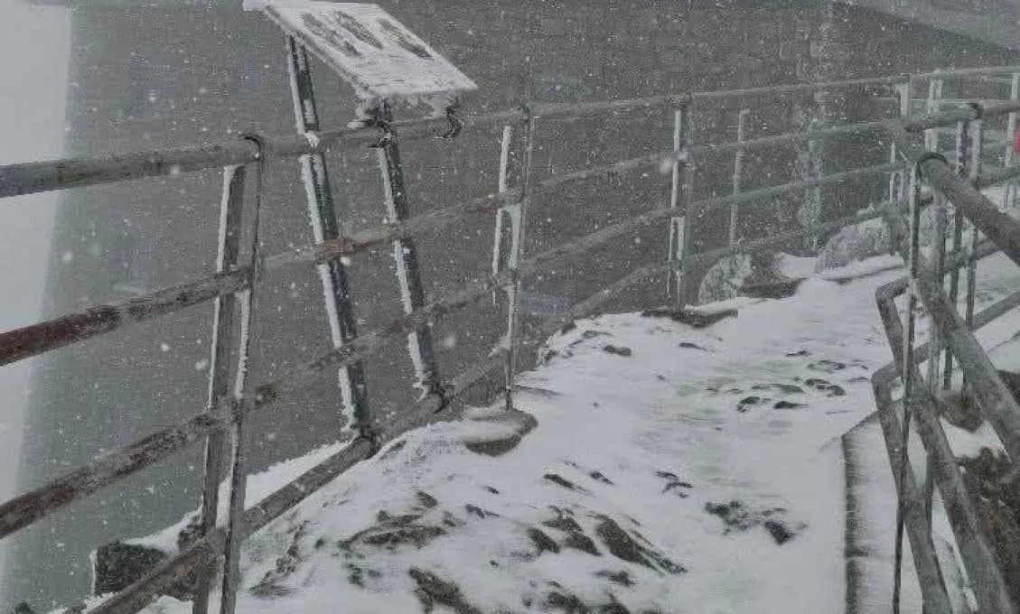 Leto v Tatrách dostalo facku! Najvyššie polohy zasypal sneh