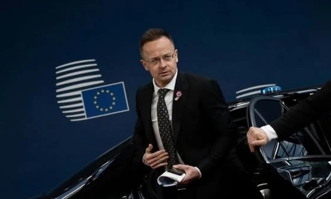Magyar spustil hon na Szijjártóa! Exministra chce vyšetrovať pre údajné väzby na Rusko