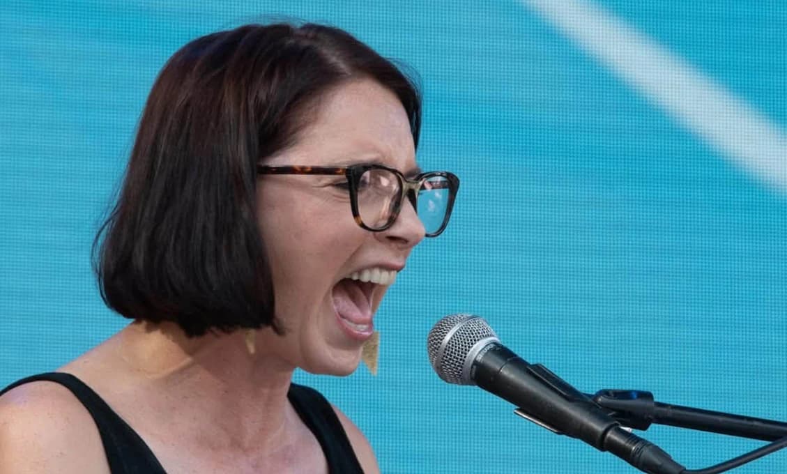 Nvotová sa pustila do Čekyho: Jeho pieseň je podľa nej „gýčová gebuzina“ a hanba!