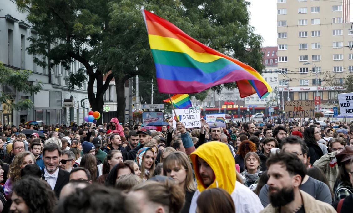 Poľsko povedalo jasné NIE! Ústavný súd stopol uznávanie sobášov homosexuálnych párov