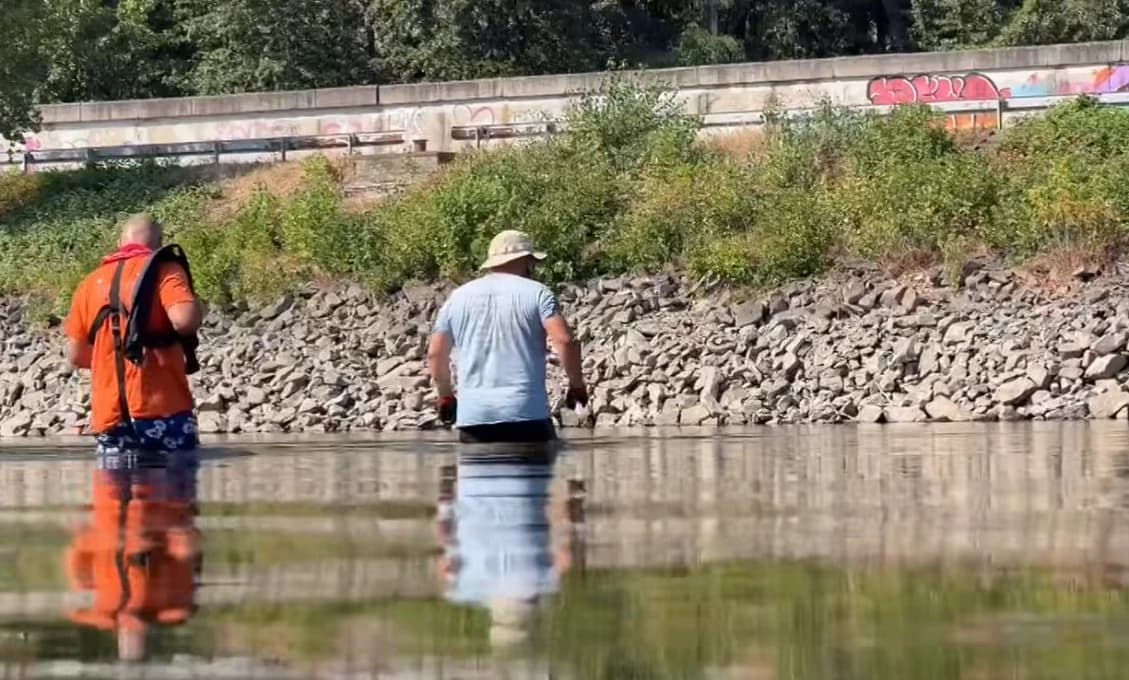 Váh pri Komárne odhalil zaujímavý nález (VIDEO)