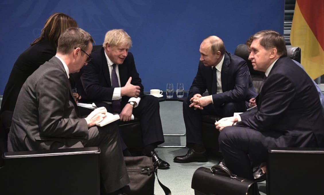 Johnson pozval Putina na online samit o vývoji vakcíny