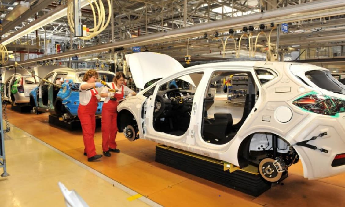 Výroba v žilinskom závode Kia Motors Slovakia sa rozbehne na tri zmeny skôr