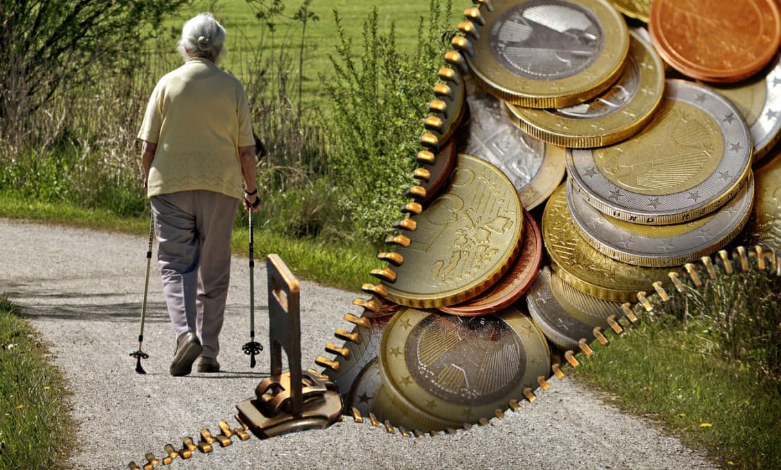 Dôchodkyňu prepadol v jej dome muž