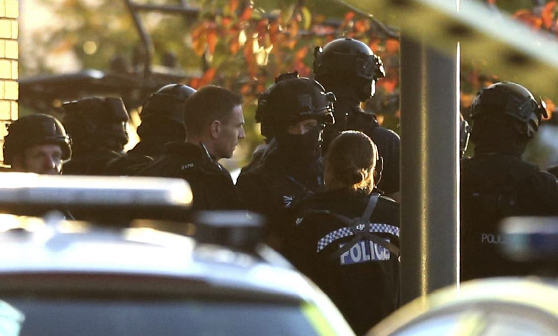 Polícia v anglickom Boltone zatýkala pedofilov