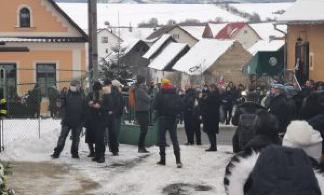 Pohreb generála Milana Lučanského, Štrba 8.januára 2021 MINÚTA PO MINÚTE 14:05