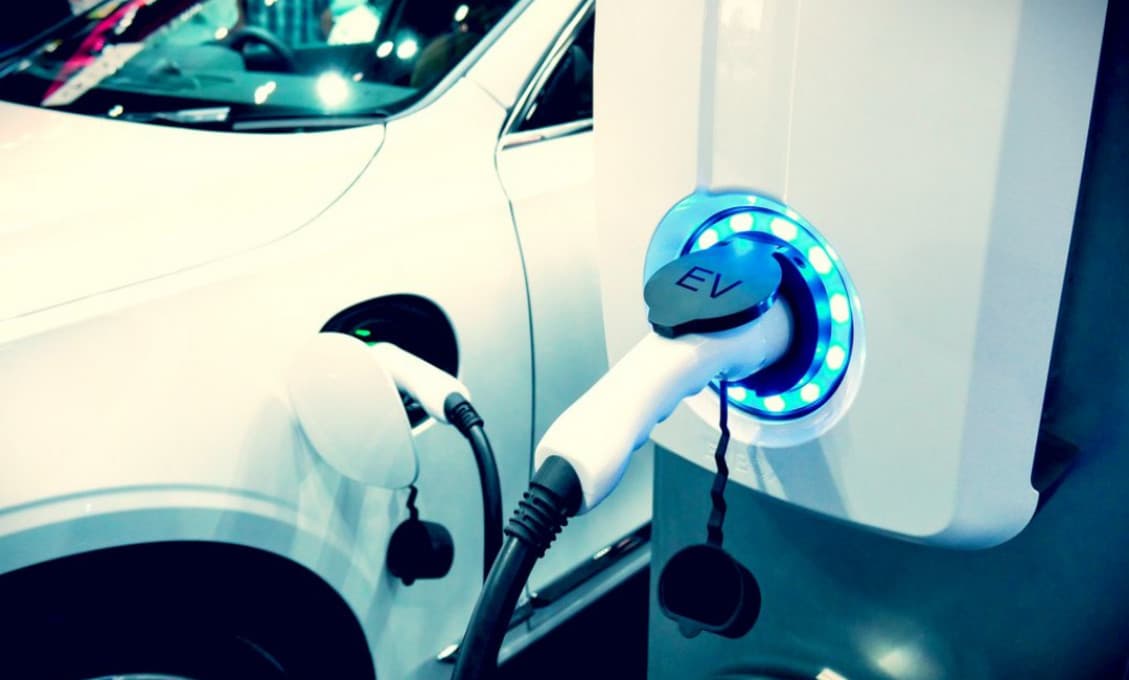 Divízia BMW M tento rok predstaví prvý elektrifikovaný model (VIDEO)