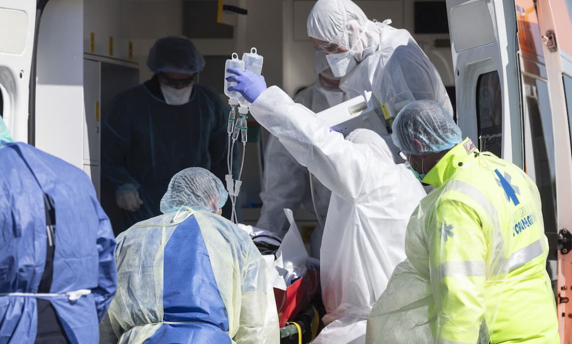 Francúzsko bude od nedele vyžadovať negatívny PCR test aj od cestujúcich z EÚ