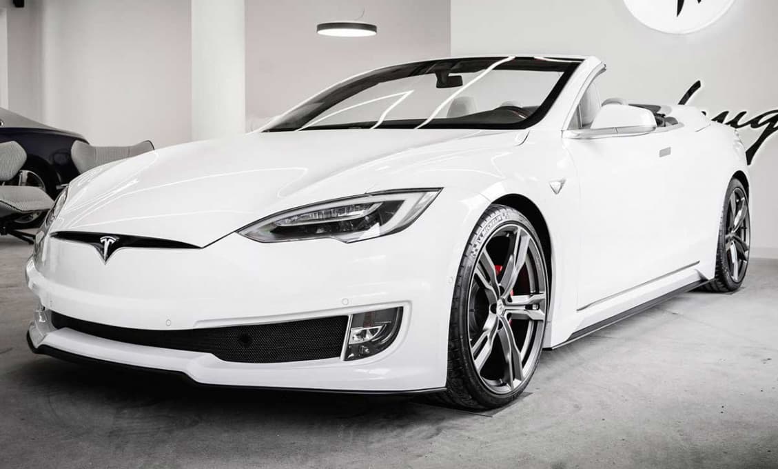Talianska karosáreň predstavuje kabriolet z Tesly Model S