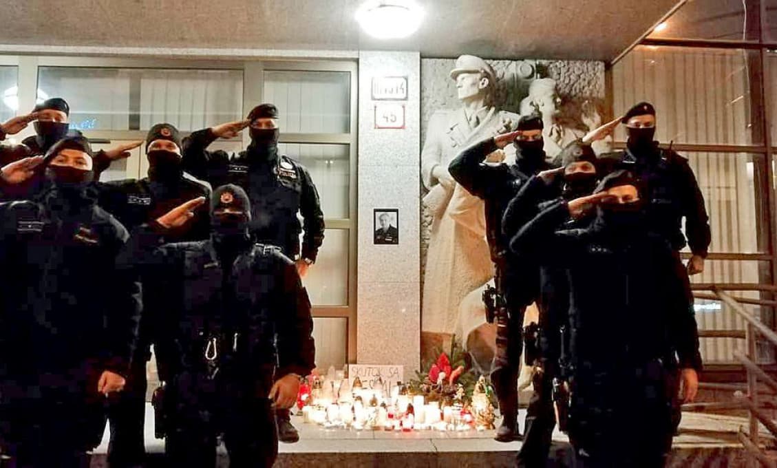 Radový policajt vláde: Vážne chcete ľudí kontrolovať cez SMS? Poďte si to skúsiť do ulíc sami