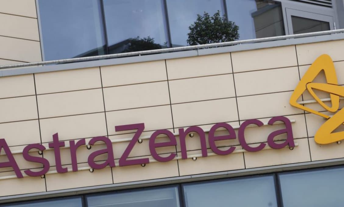 Európska komisia sa dištancuje spoločnosti AstraZeneca