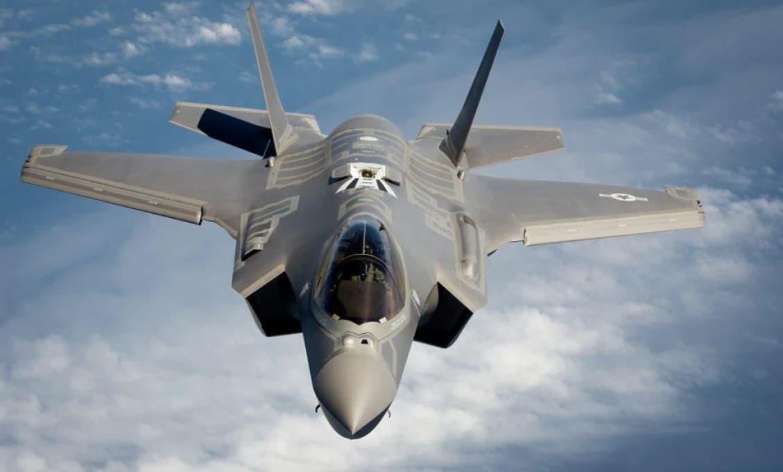 Budú mať USA problém s výrobou stíhačiek F-35? Čína uvažuje o zákaze vývozu vzácnych zemín