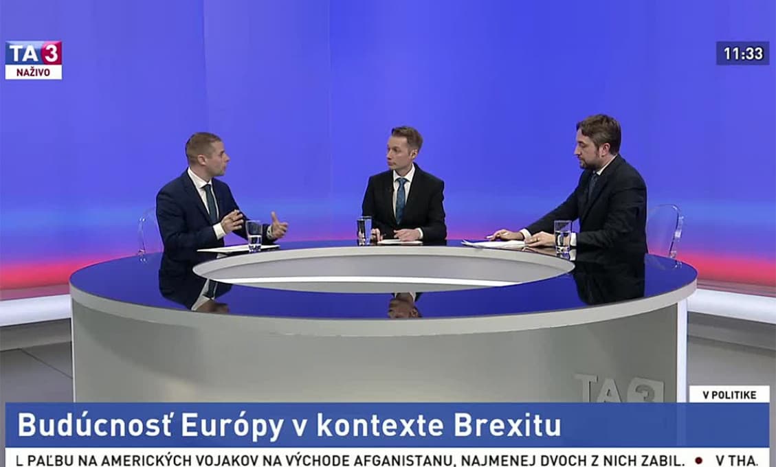 Moderátor TA3 skolaboval počas politickej diskusie (Flash)
